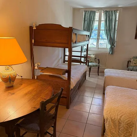 Le Refuge De Monette * Le Collet-de-Deze